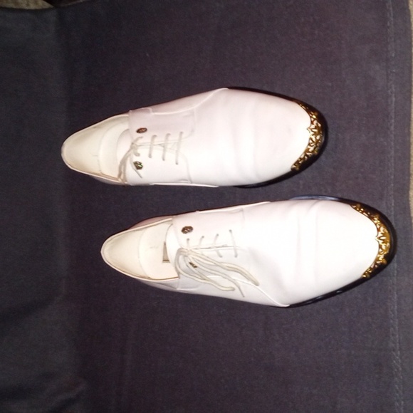 Vintage Versace White Loaffer - Picture 6 of 6